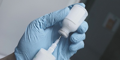 Filling syringe for IV sedation in Carmichael