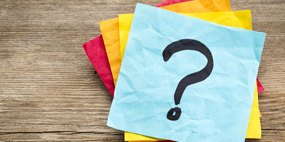 Question mark on sticky note, questions about oral surgeon Citrus Heights